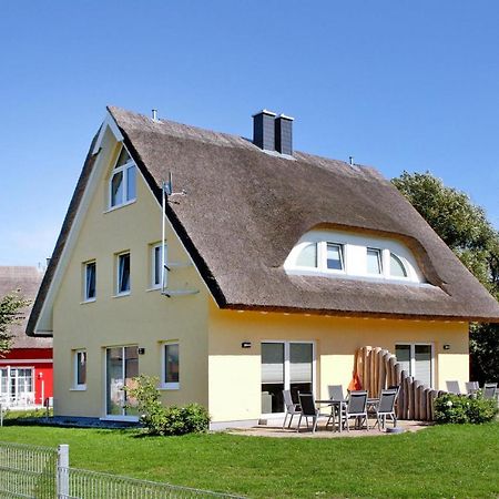 Reetdachhaus Lotte Mit Sauna Und Kaminofen Am Yachthafen In Vieregge ภายนอก รูปภาพ