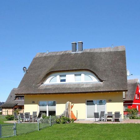 Reetdachhaus Lotte Mit Sauna Und Kaminofen Am Yachthafen In Vieregge ภายนอก รูปภาพ